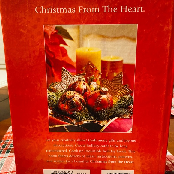 Better Homes and Garden, CHRISTMAS from the heart. 160 pages. Hard cover book - Picture 2 of 8